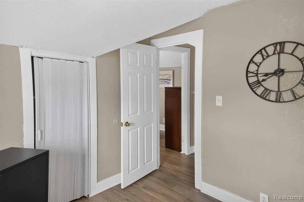 15859 Santa Rosa Drive Property Photo 19