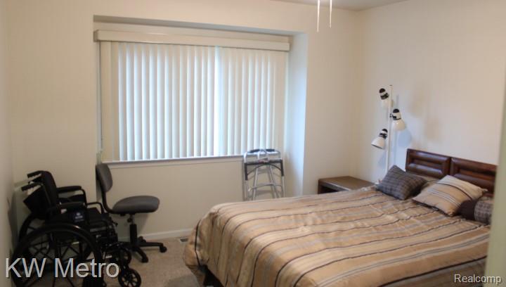 10 Canfield Circle Property Photo 8