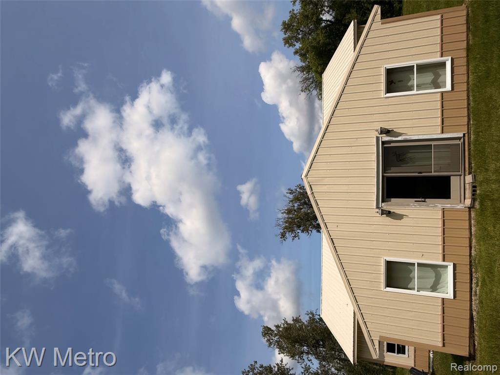 5749 Schultz Road Property Photo 3