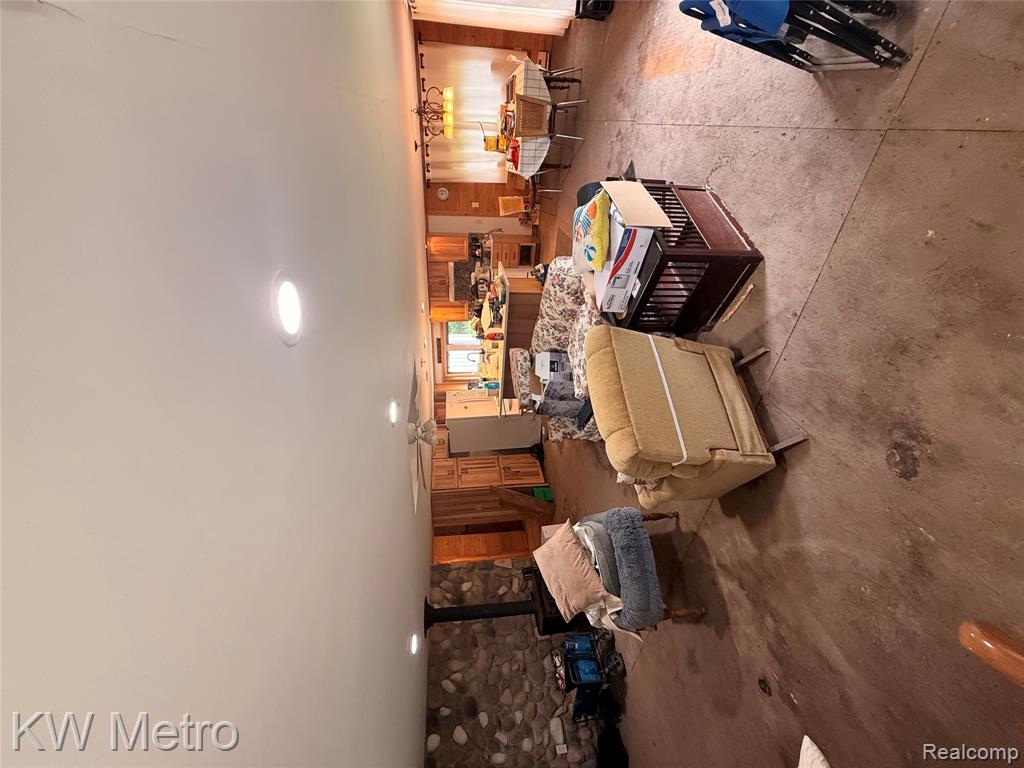 5749 Schultz Road Property Photo 5