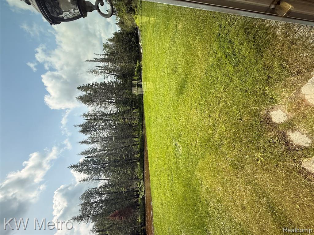 5749 Schultz Road Property Photo 9