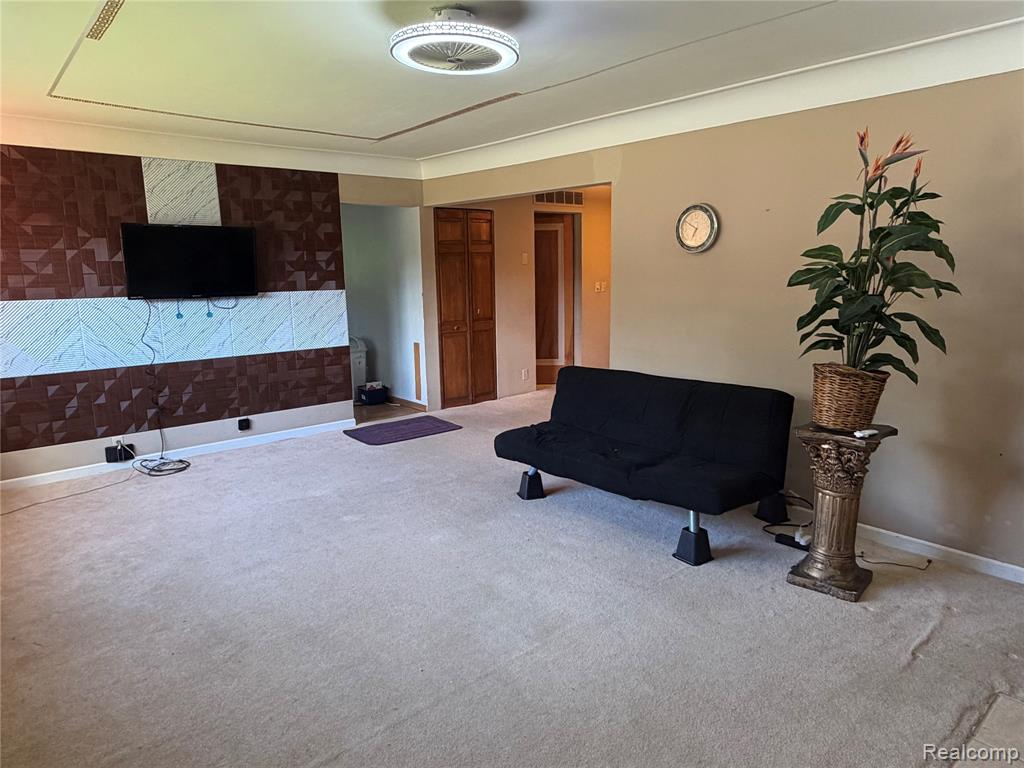 2030 Orpington Drive Property Photo 3