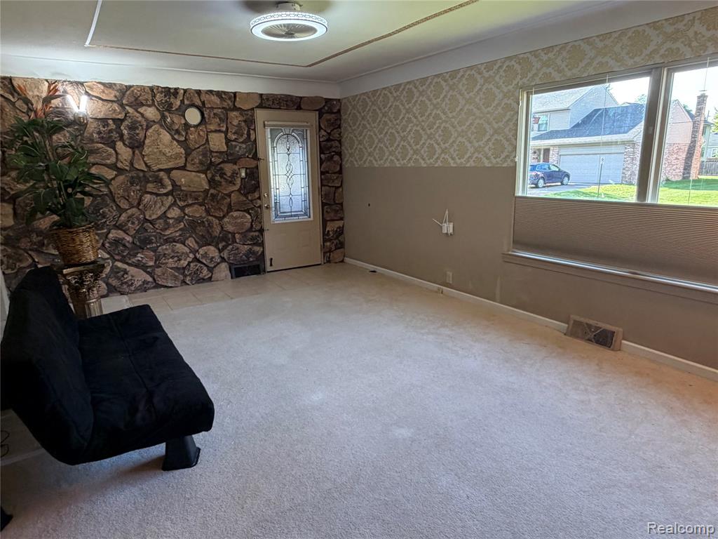 2030 Orpington Drive Property Photo 4