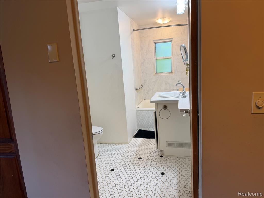 2030 Orpington Drive Property Photo 11
