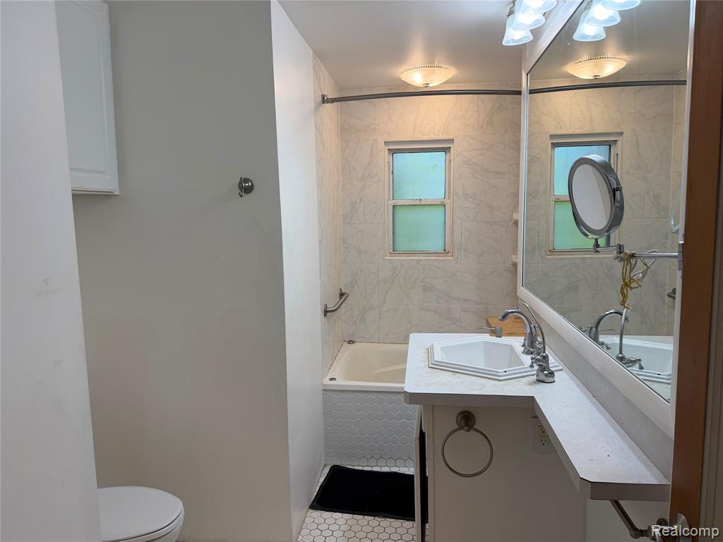 2030 Orpington Drive Property Photo 12