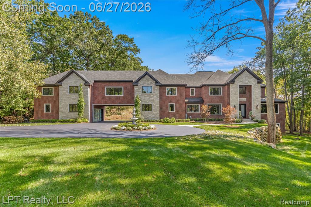 5029 Forest Valley Drive Property Photo 1
