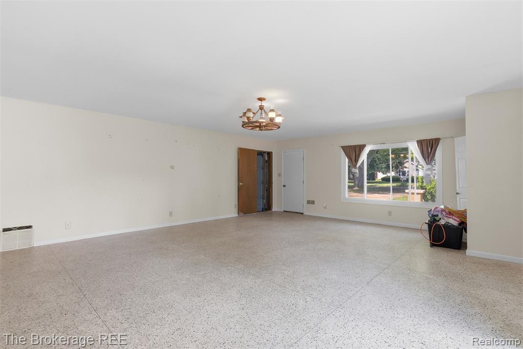 3290 Drexel Avenue Property Photo 27