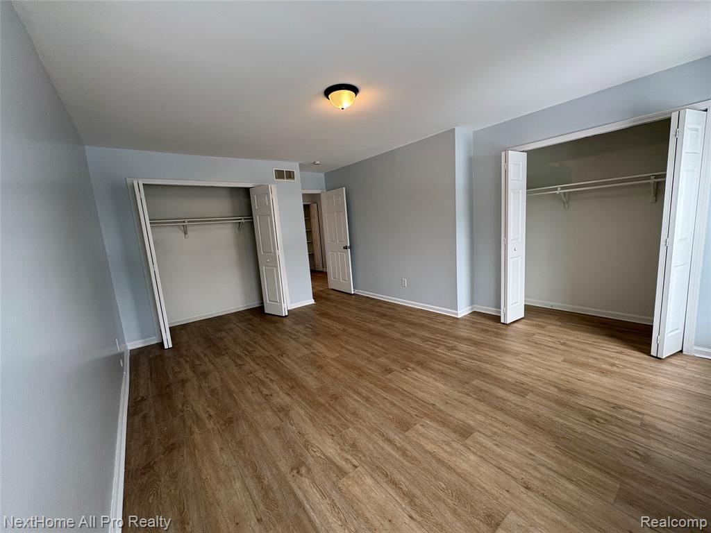 15407 Meyers Road Property Photo 7