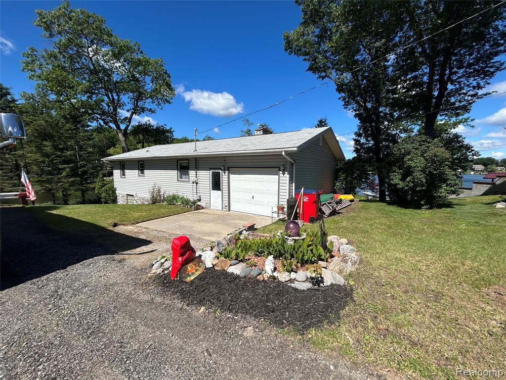 1931 Easy Street Property Photo 1