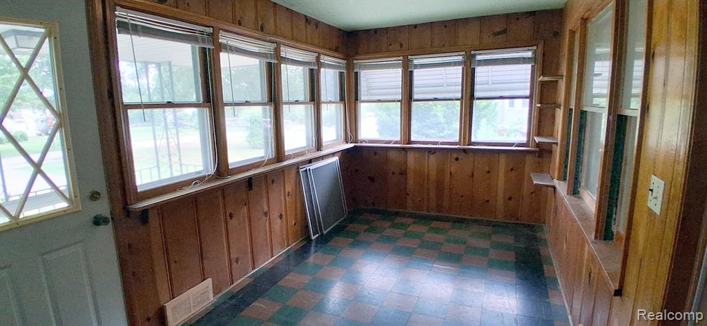 1810 Thorndale Street Property Photo 4