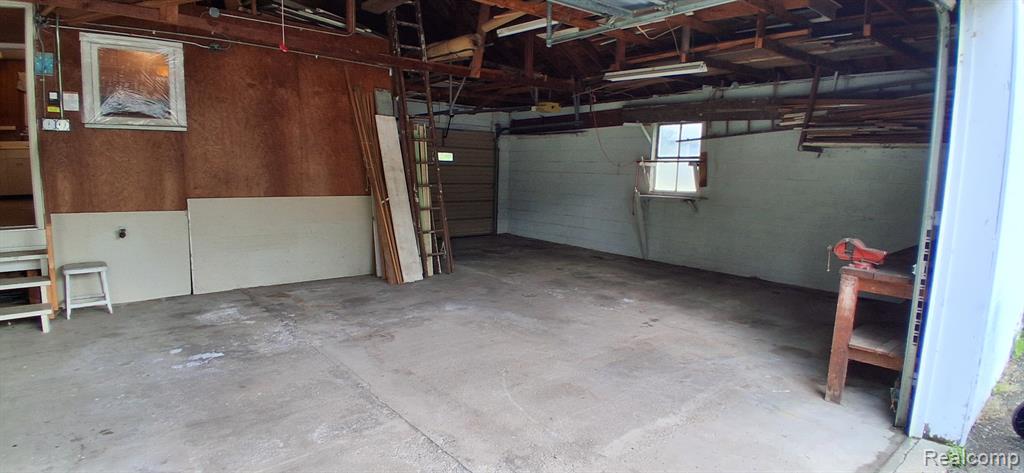 1810 Thorndale Street Property Photo 8