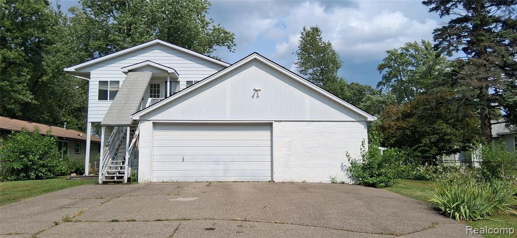 1810 Thorndale Street Property Photo 19