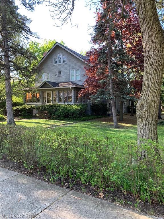11 Poplar Park Boulevard