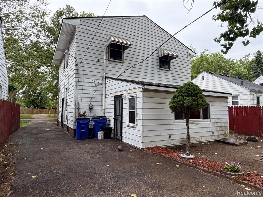 19940 Strasburg Street Property Photo 5