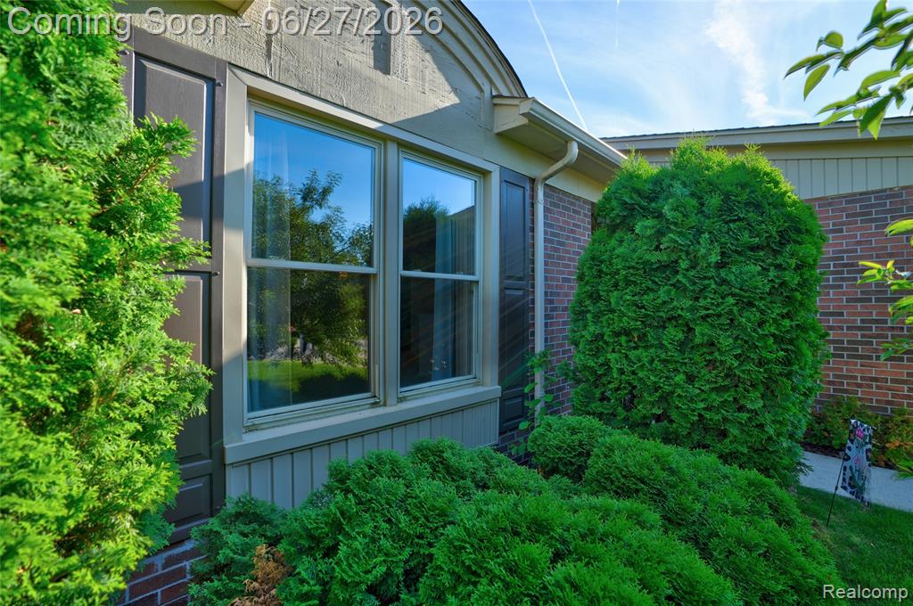 15908 Plymouth Drive Property Photo 9