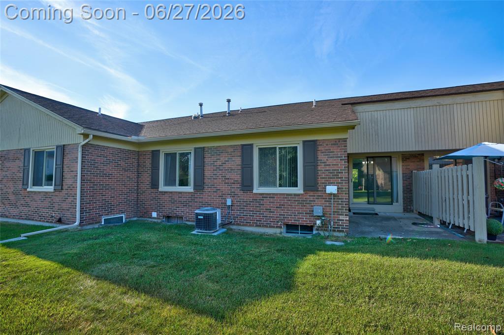 15908 Plymouth Drive Property Photo 10