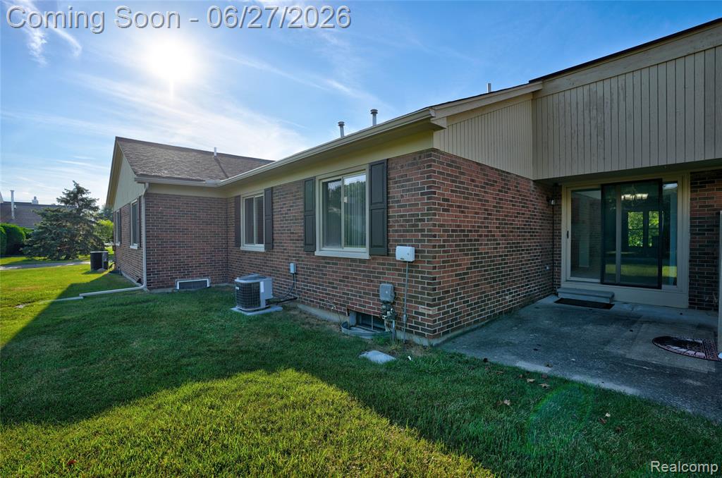 15908 Plymouth Drive Property Photo 13