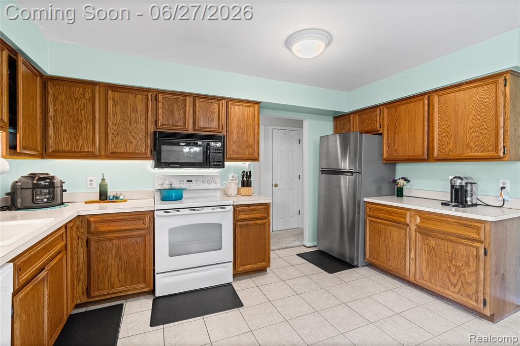15908 Plymouth Drive Property Photo 19