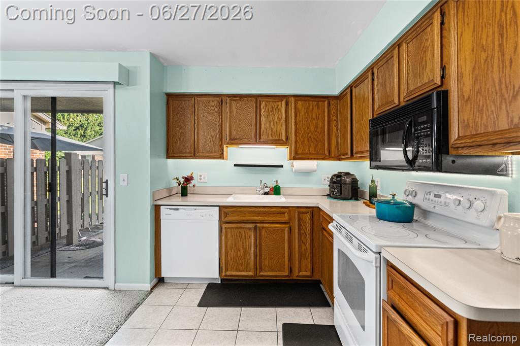 15908 Plymouth Drive Property Photo 20