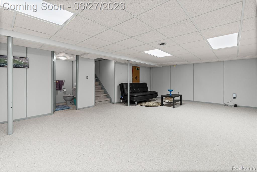 15908 Plymouth Drive Property Photo 48