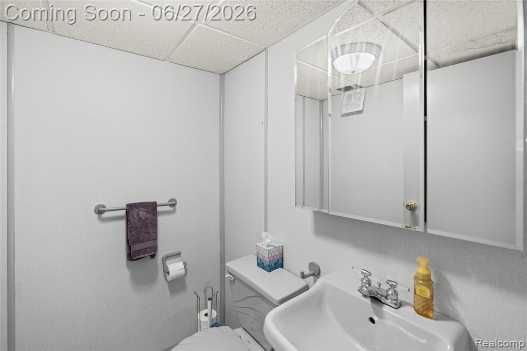 15908 Plymouth Drive Property Photo 49
