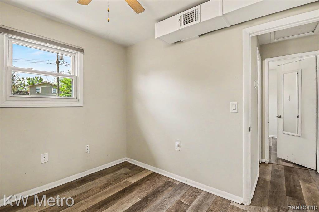 657 Dunleavy Drive Property Photo 14