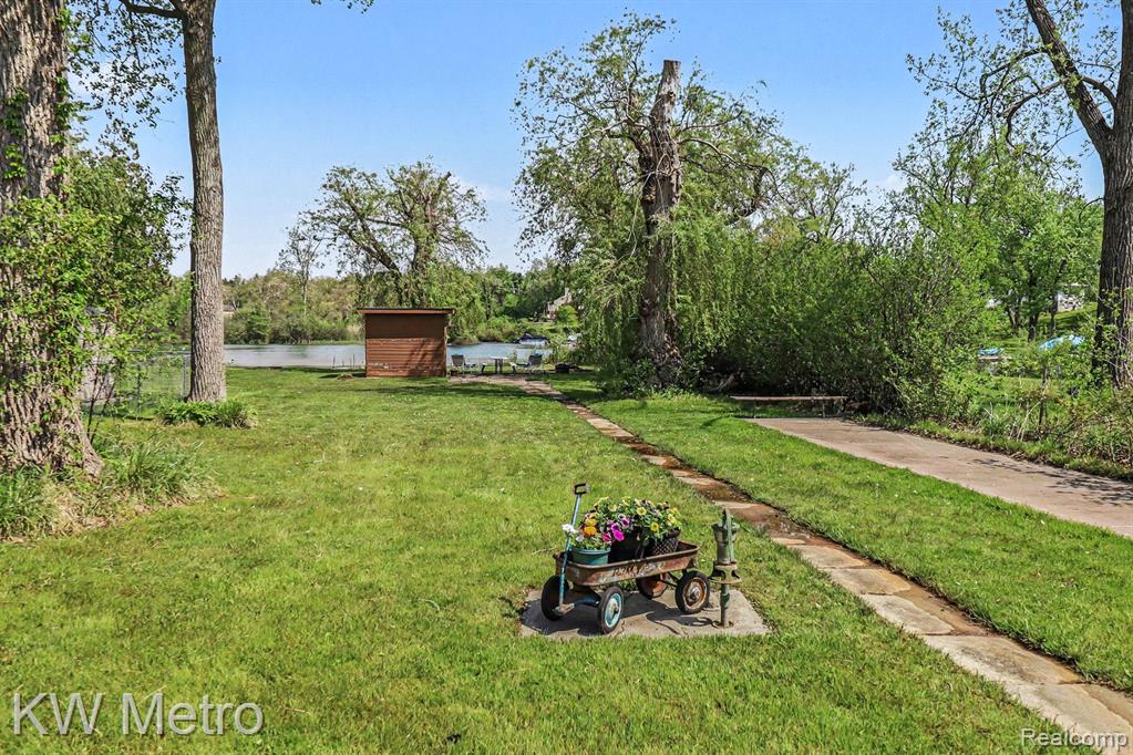 657 Dunleavy Drive Property Photo 24