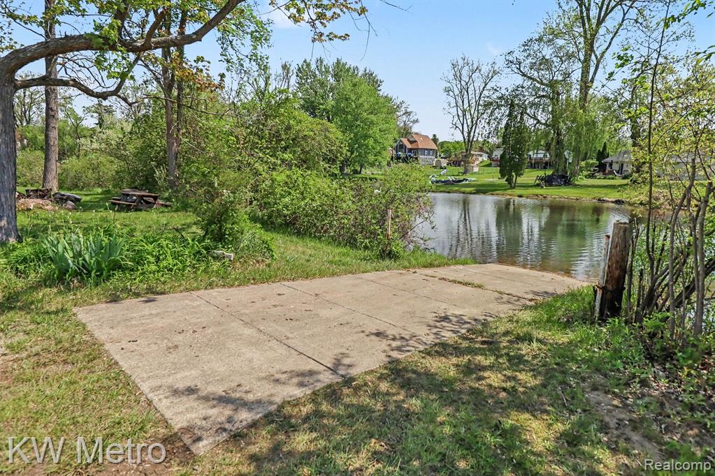 657 Dunleavy Drive Property Photo 27