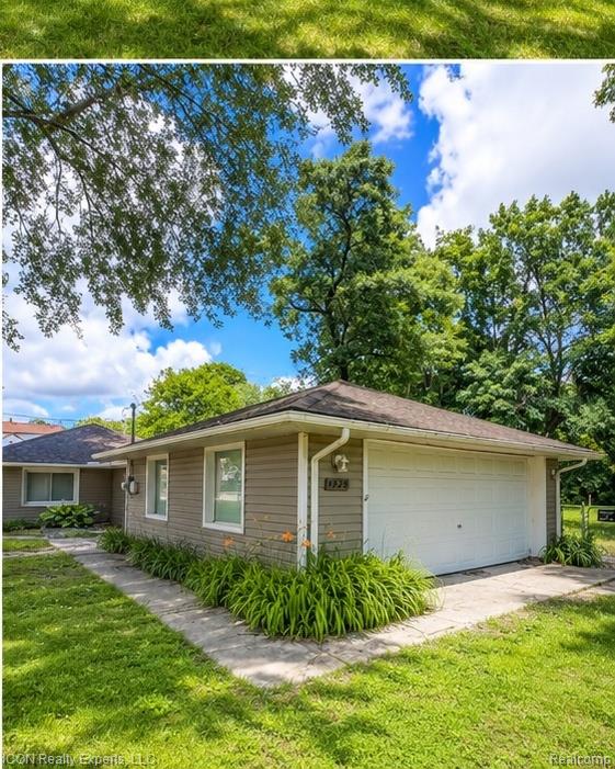 5028 Pheasant Road Property Photo 3