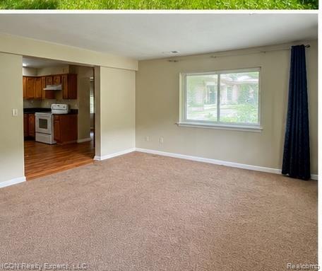 5028 Pheasant Road Property Photo 6