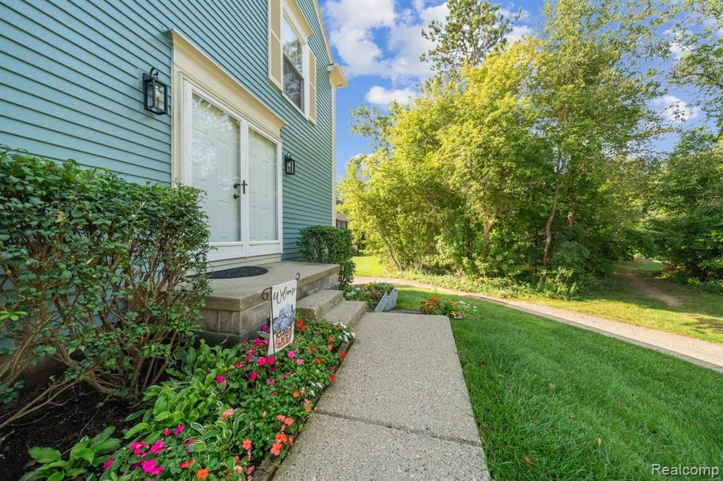 1319 Wagon Wheel Lane Property Photo 3