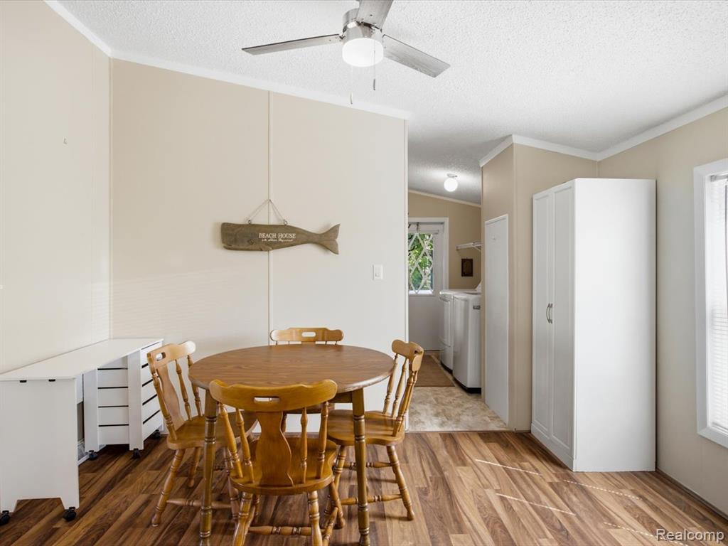 2545 Lakeshore Road Property Photo 25