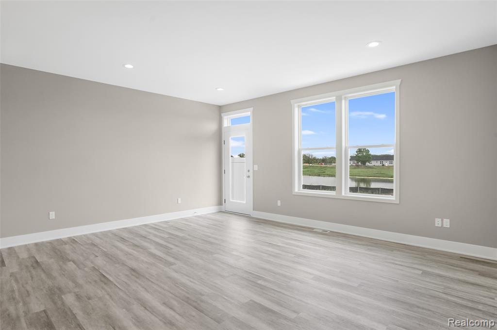 2255 Gilder Drive Property Photo 4