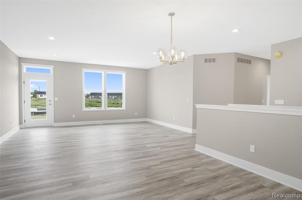 2255 Gilder Drive Property Photo 10