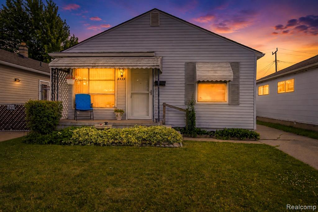 2539 Margaret Street