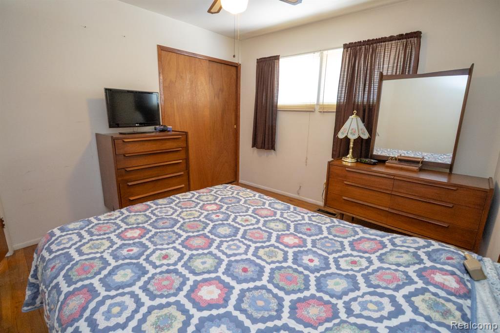 2539 Margaret Street Property Photo 10