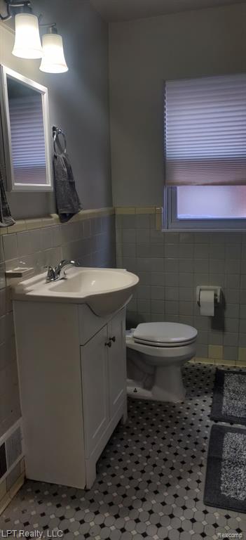 8508 Plainview Avenue Property Photo 7