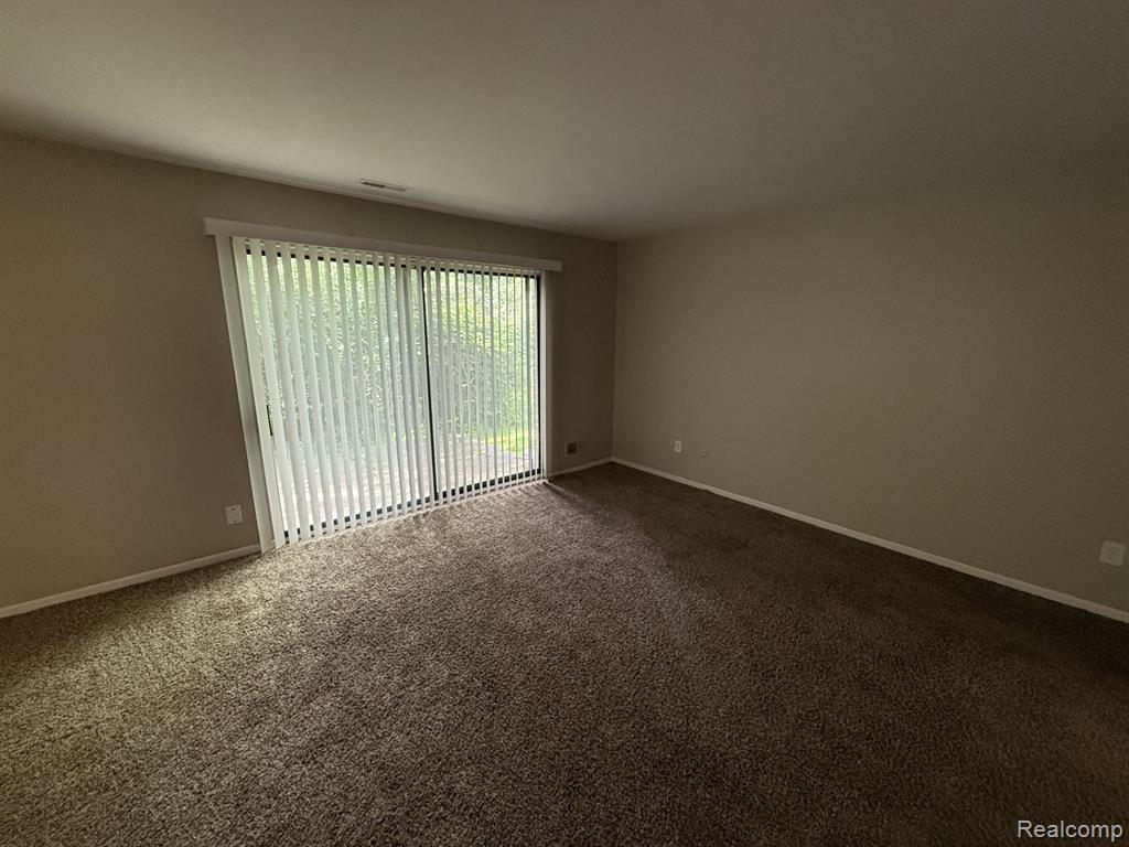 27153 Farmbrook Villa Drive Property Photo 2