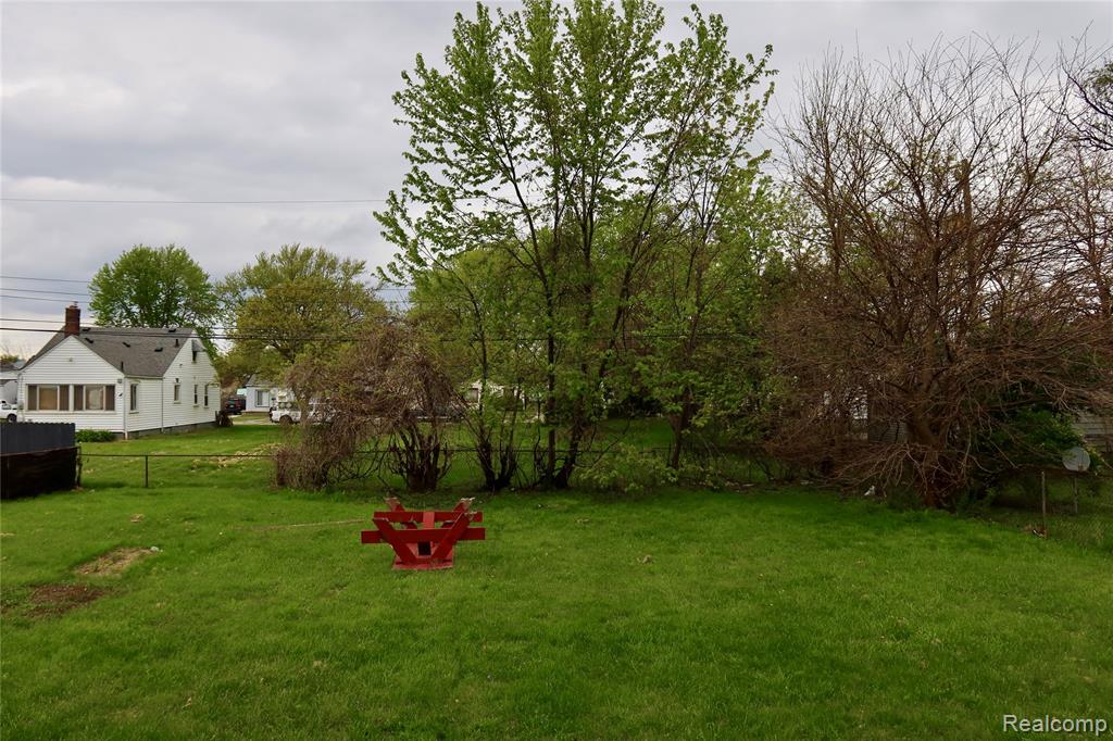 8469 Westminster Avenue Property Photo 22