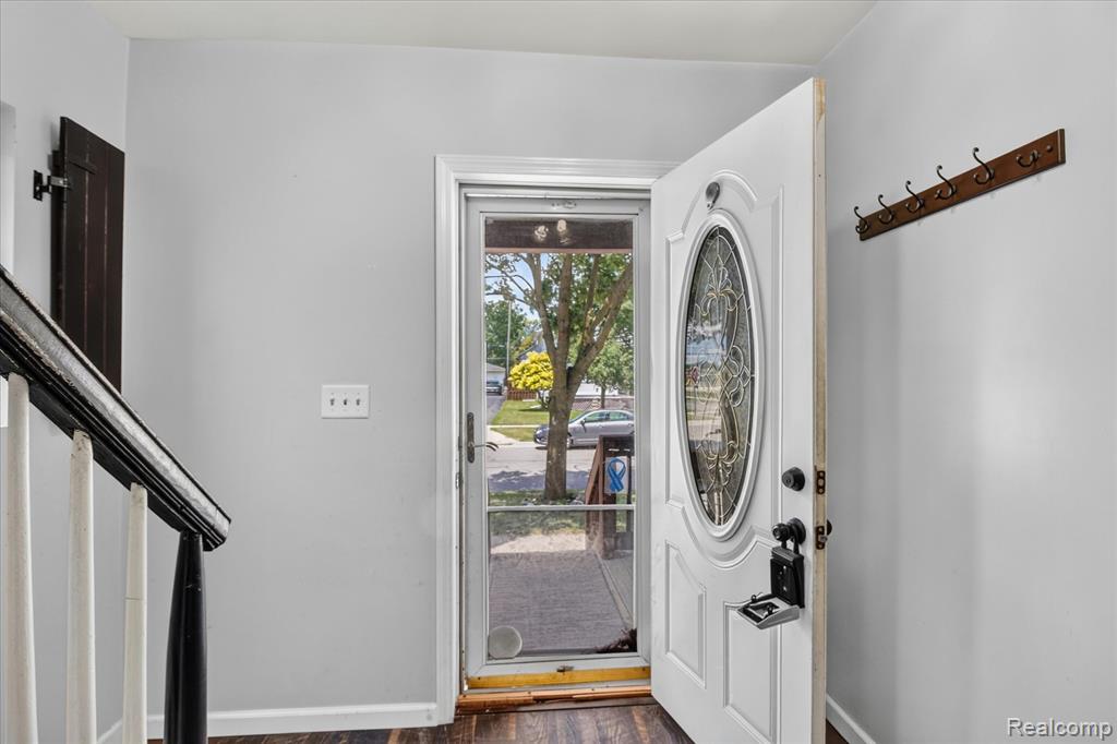 731 Union Street Property Photo 7
