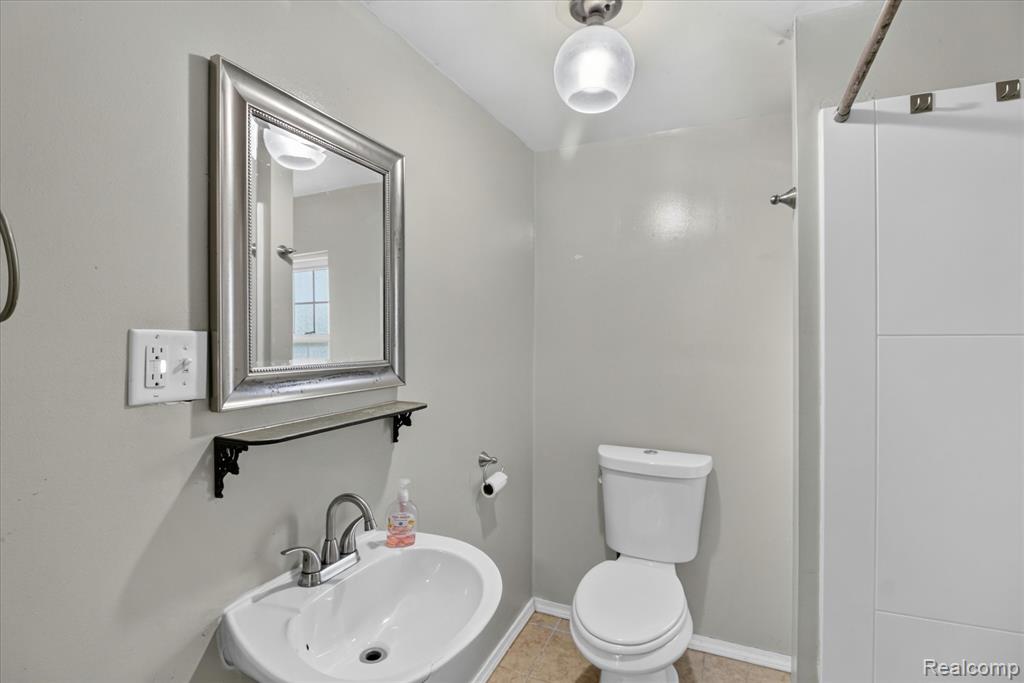 731 Union Street Property Photo 31