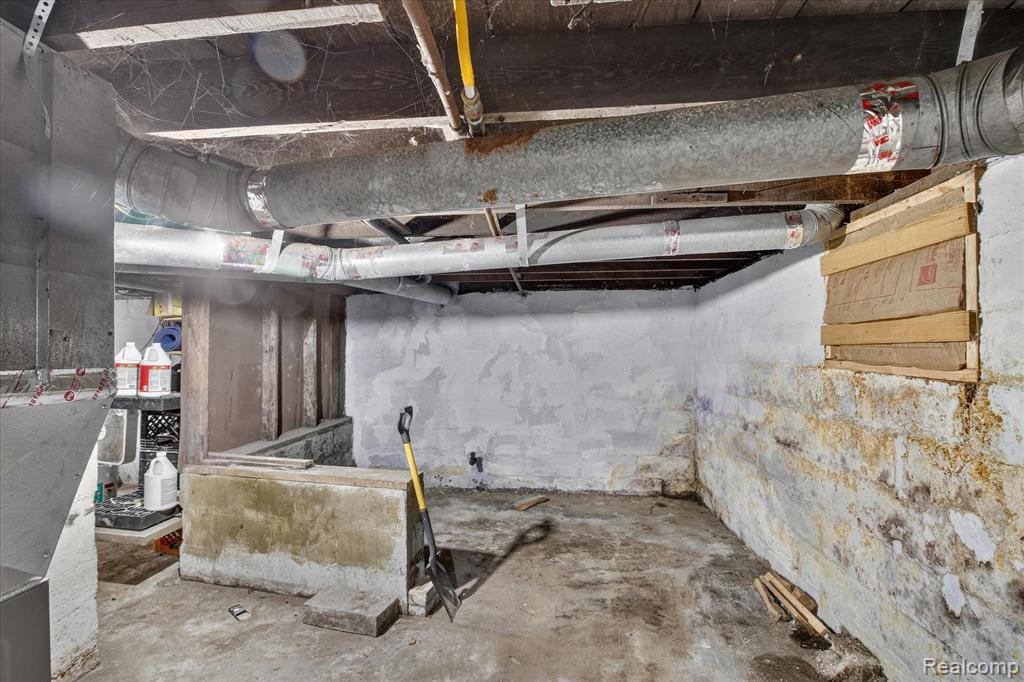 731 Union Street Property Photo 37