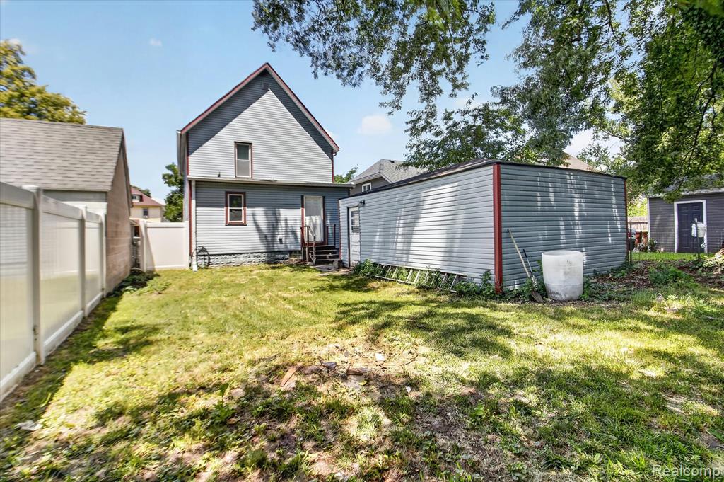 731 Union Street Property Photo 41