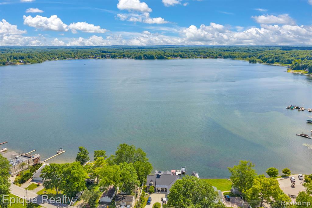 4058 Hunt Road Property Photo 15