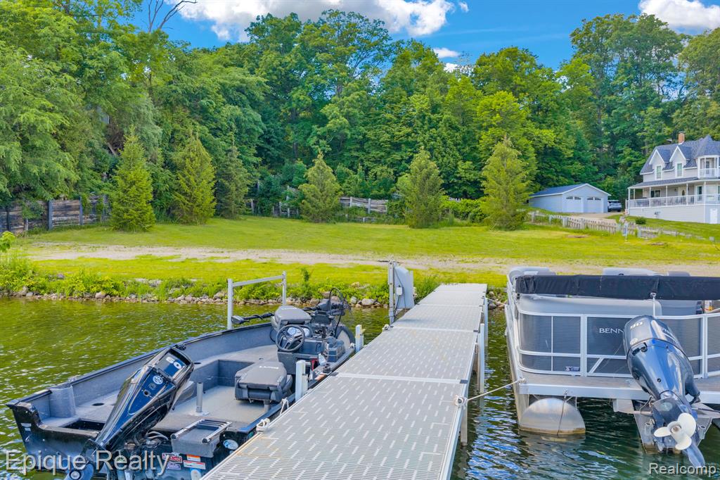 4058 Hunt Road Property Photo 17