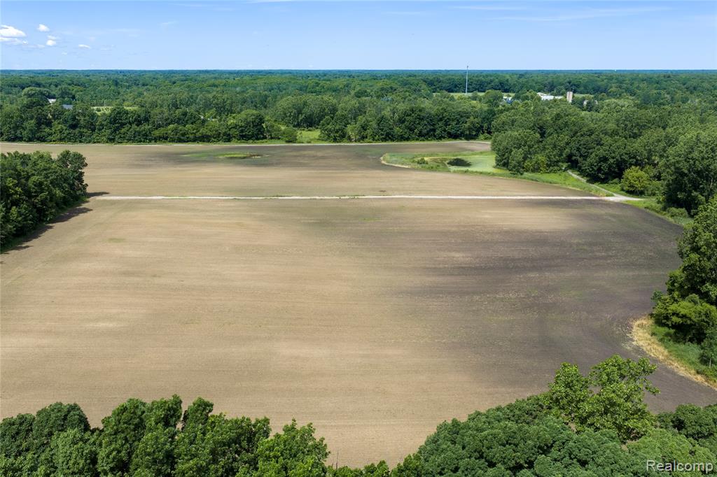10069 Silver Lake Road Property Photo 8