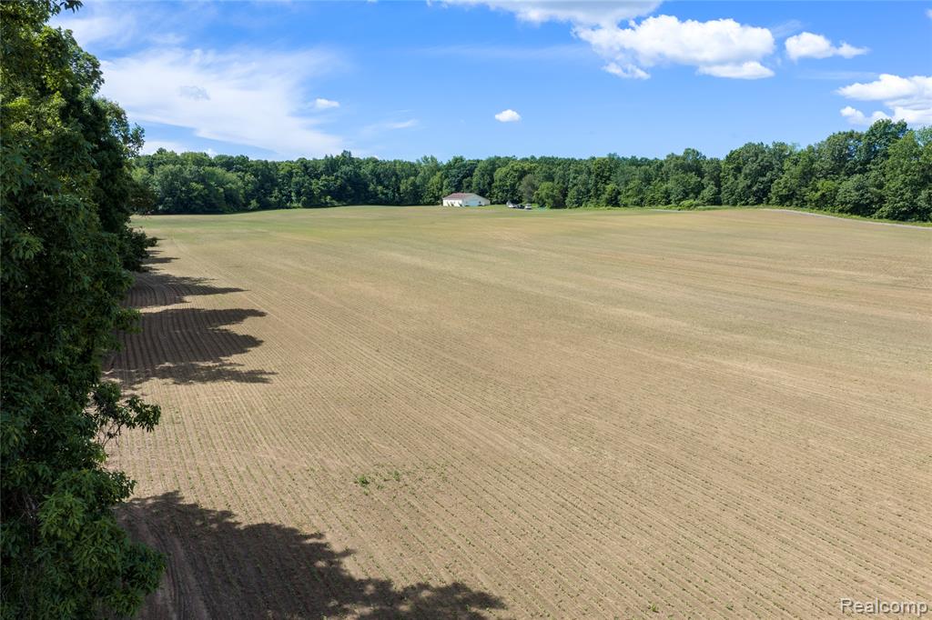 10069 Silver Lake Road Property Photo 11