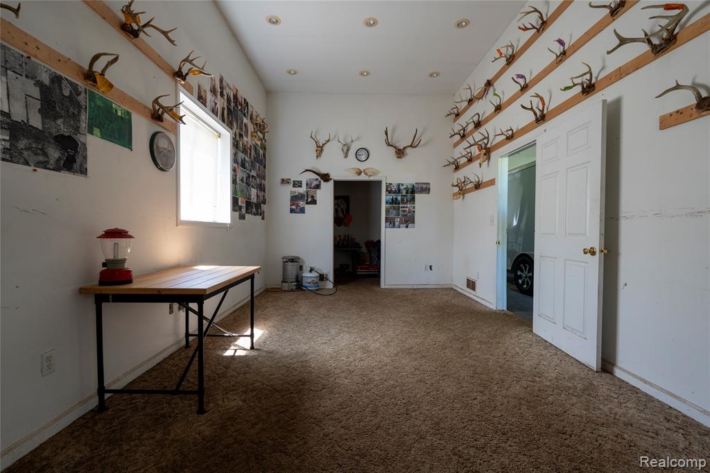 10069 Silver Lake Road Property Photo 21