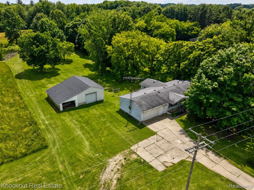 4585 Birch Run Road Property Photo 1