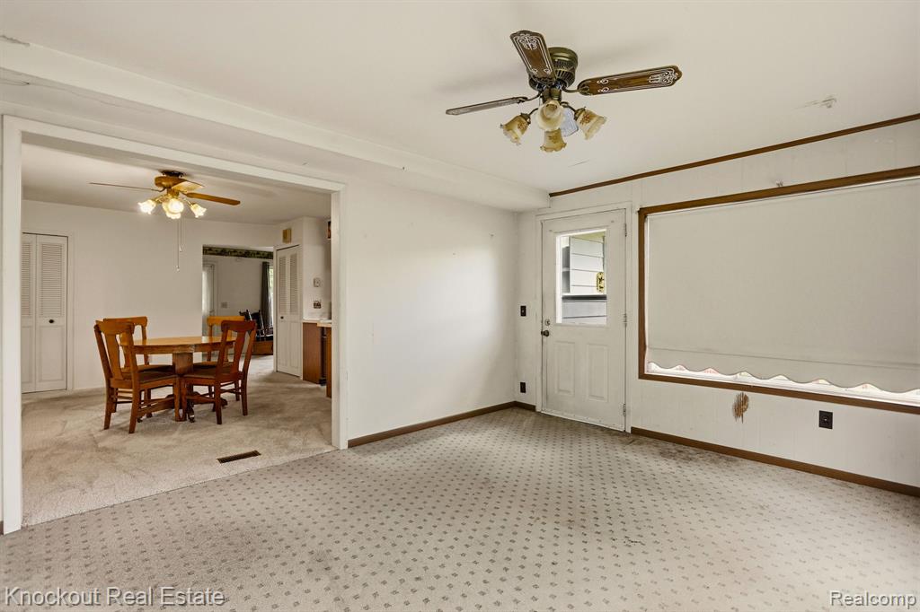 4585 Birch Run Road Property Photo 24